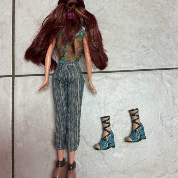 Barbie My Scene Chelsea Doll Shopping Spree - Picture 4 of 4